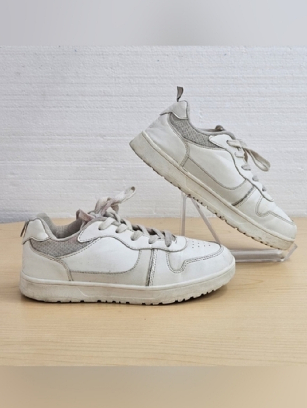 Ecko Red Men's White Low Sneakers Tennis Shoes, Sz 4